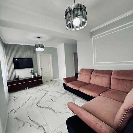 Sofiapartment Oradea Buitenkant foto