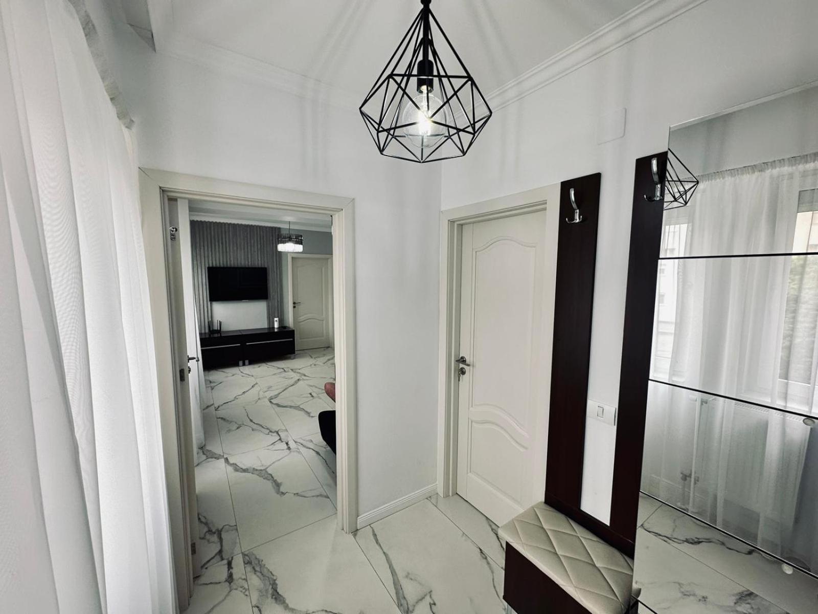Sofiapartment Oradea Buitenkant foto