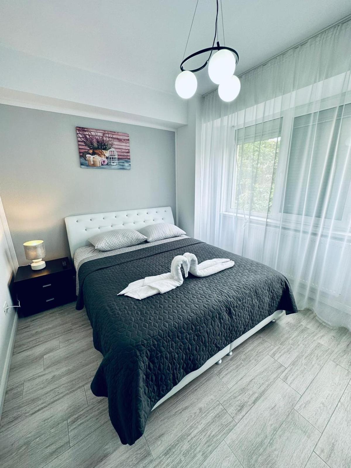 Sofiapartment Oradea Buitenkant foto